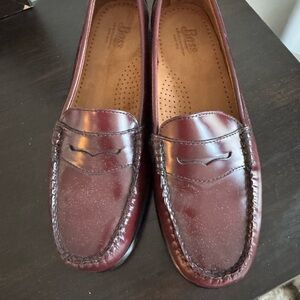 Women’s G.H. Bass & Co. Burgundy Leather Loafers 7.5